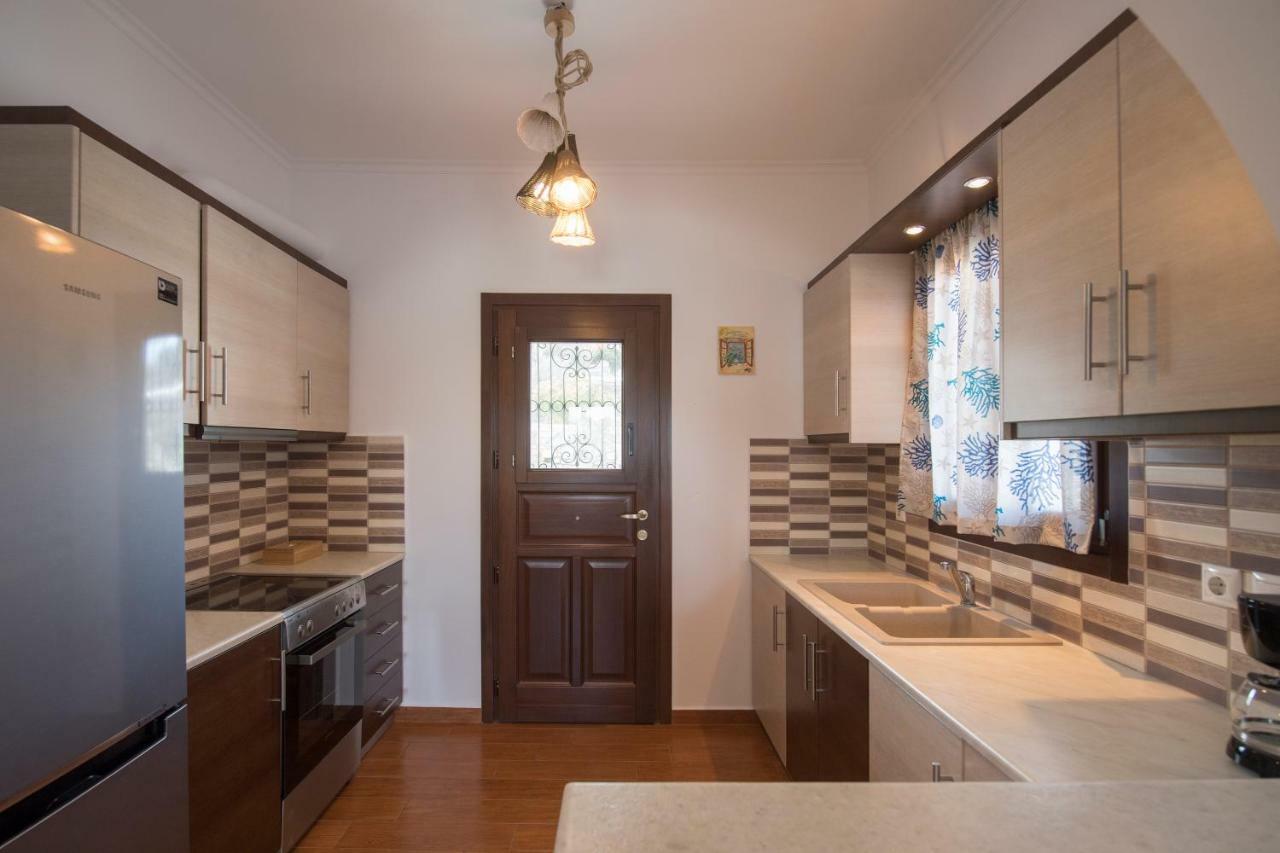Villa Trifylia Páros 外观 照片