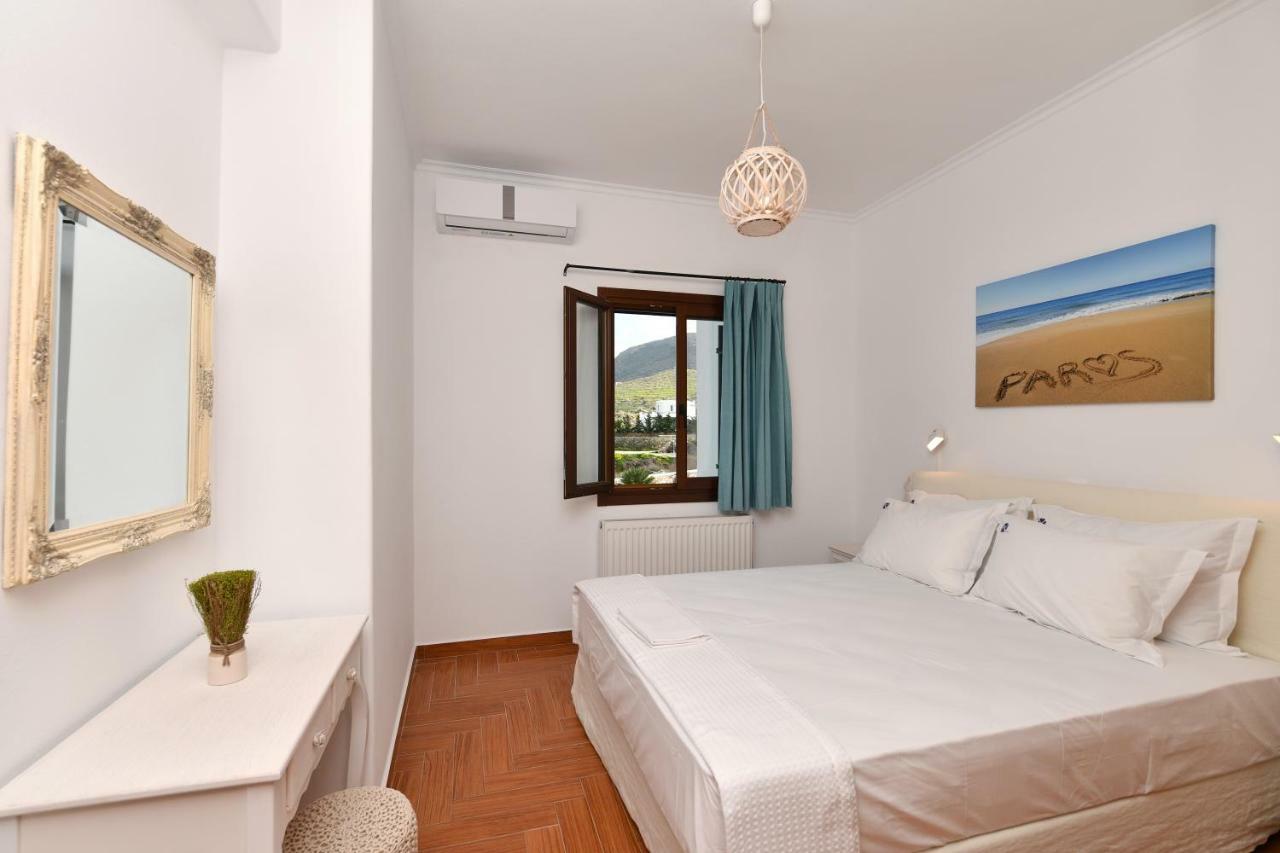 Villa Trifylia Páros 外观 照片