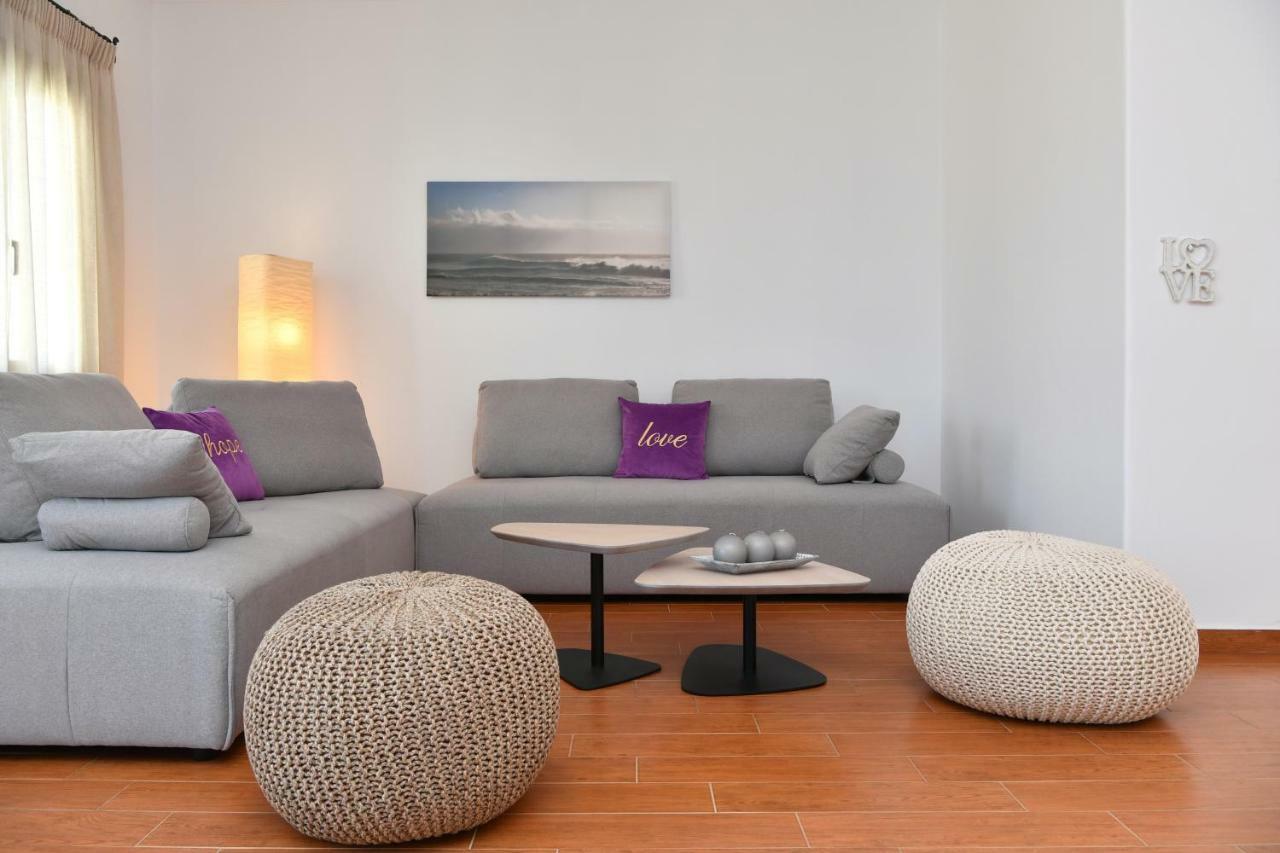 Villa Trifylia Páros 外观 照片