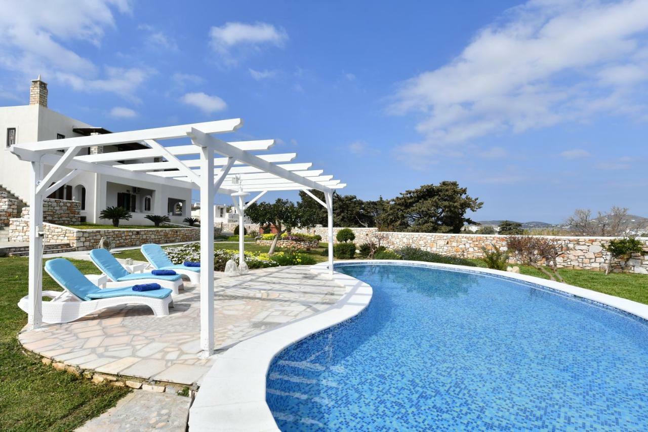 Villa Trifylia Páros 外观 照片