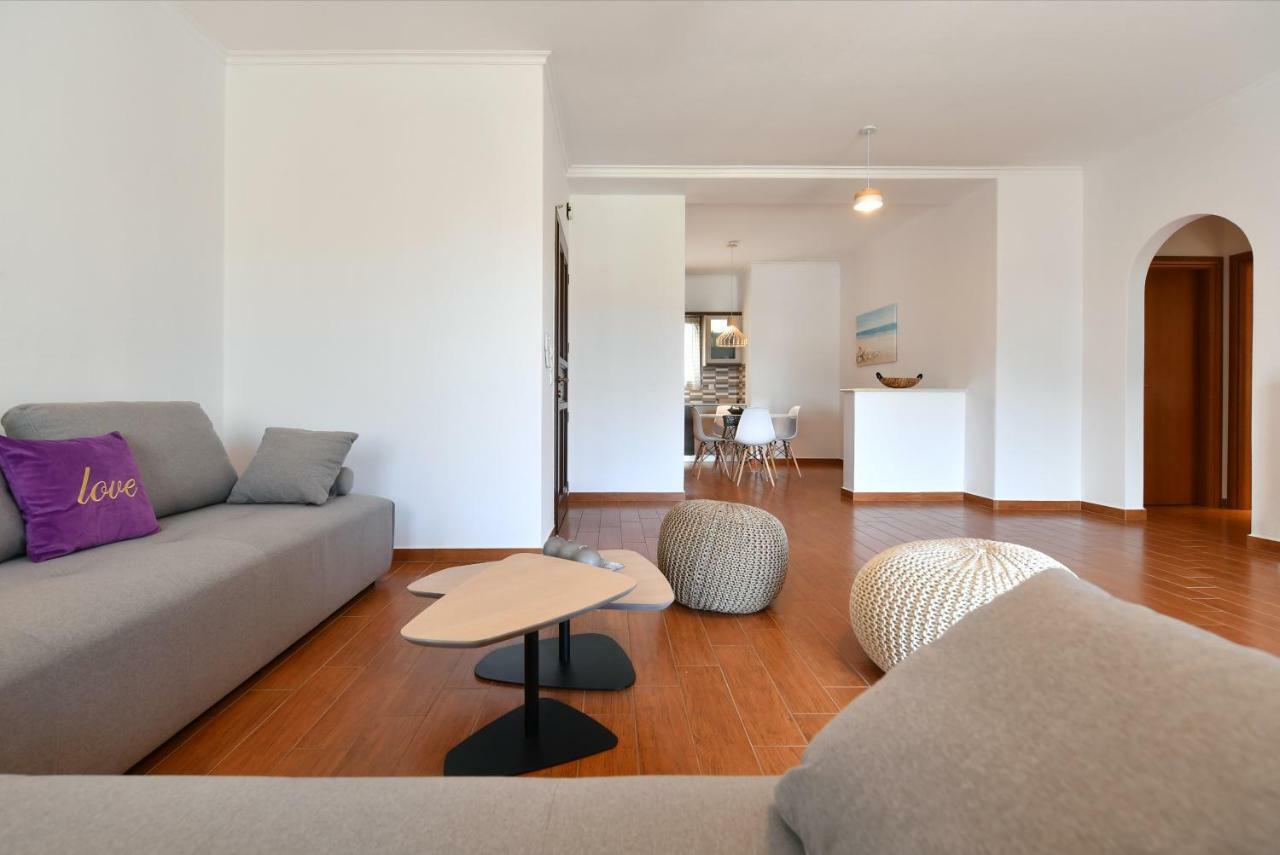 Villa Trifylia Páros 外观 照片